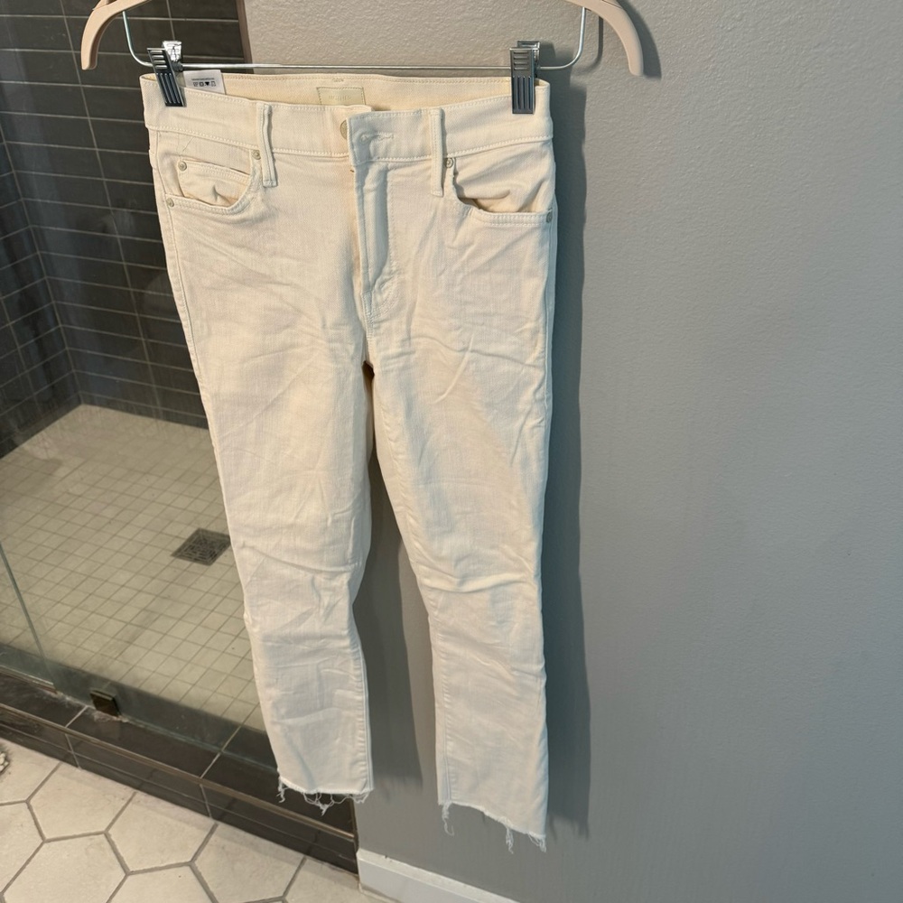 White mother jeans